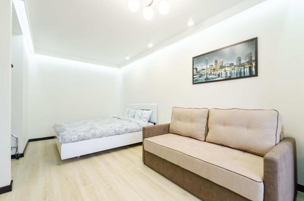 Artal Apartment On Obolonsky Avenue 31 Kiev Eksteriør billede